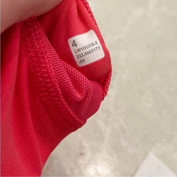 Lululemon NWT Align Tank Top Lip Gloss - Picture 5 of 7